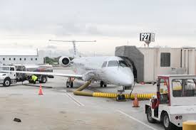 Airplane pre-conditioning air unit